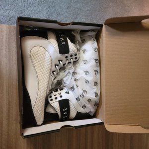 Ryderwear dmak white mens size 8